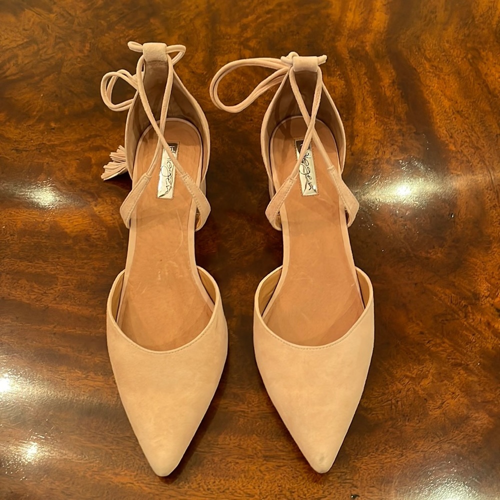 Halogen suede lace pumps in pale pink